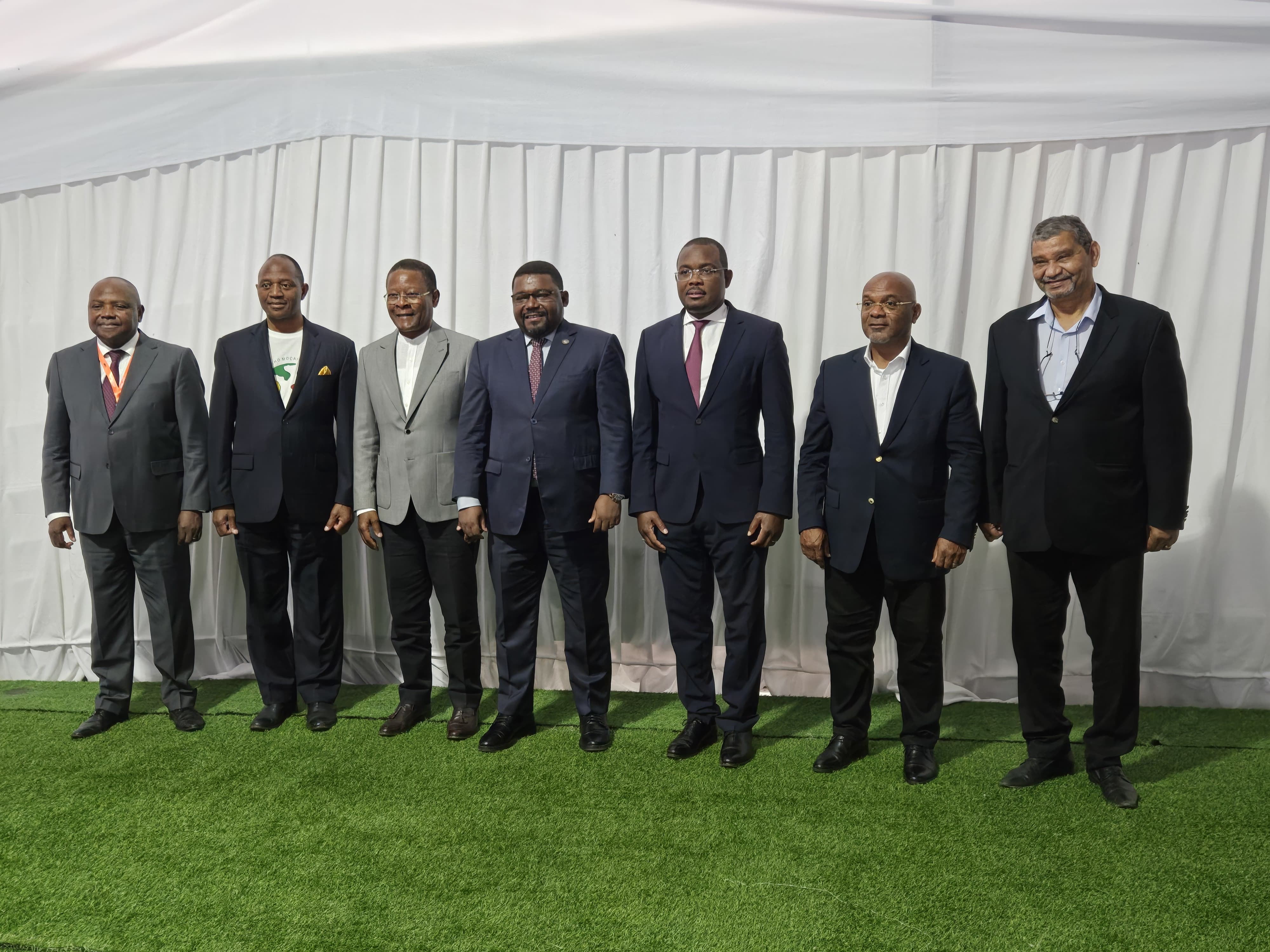 Antigos ministros defendem transformação estrutural da economia e inclusão dos pequenos comerciantes